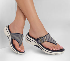 Skechers on sale | GO WALK Arch Fit 2.0 Sandal - Resort Day