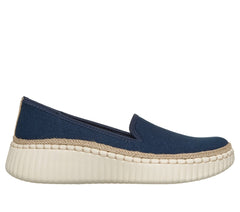 Skechers on sale | Wilshire Blvd - Be My Muse