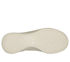 Skechers on sale | Wilshire Blvd - Be My Muse