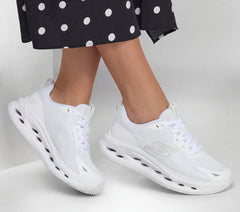 Skechers discount | Max Cushioning Glide-Step - Tukker