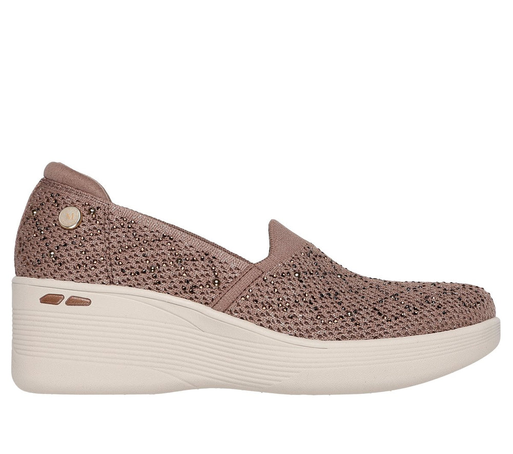 Skechers US | Martha Stewart: Pier-Lite - My Reflection