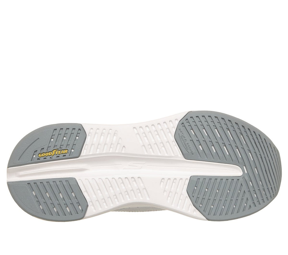 Skechers sale | Slip-ins: Max Cushioning Glide-Step - Oaklin