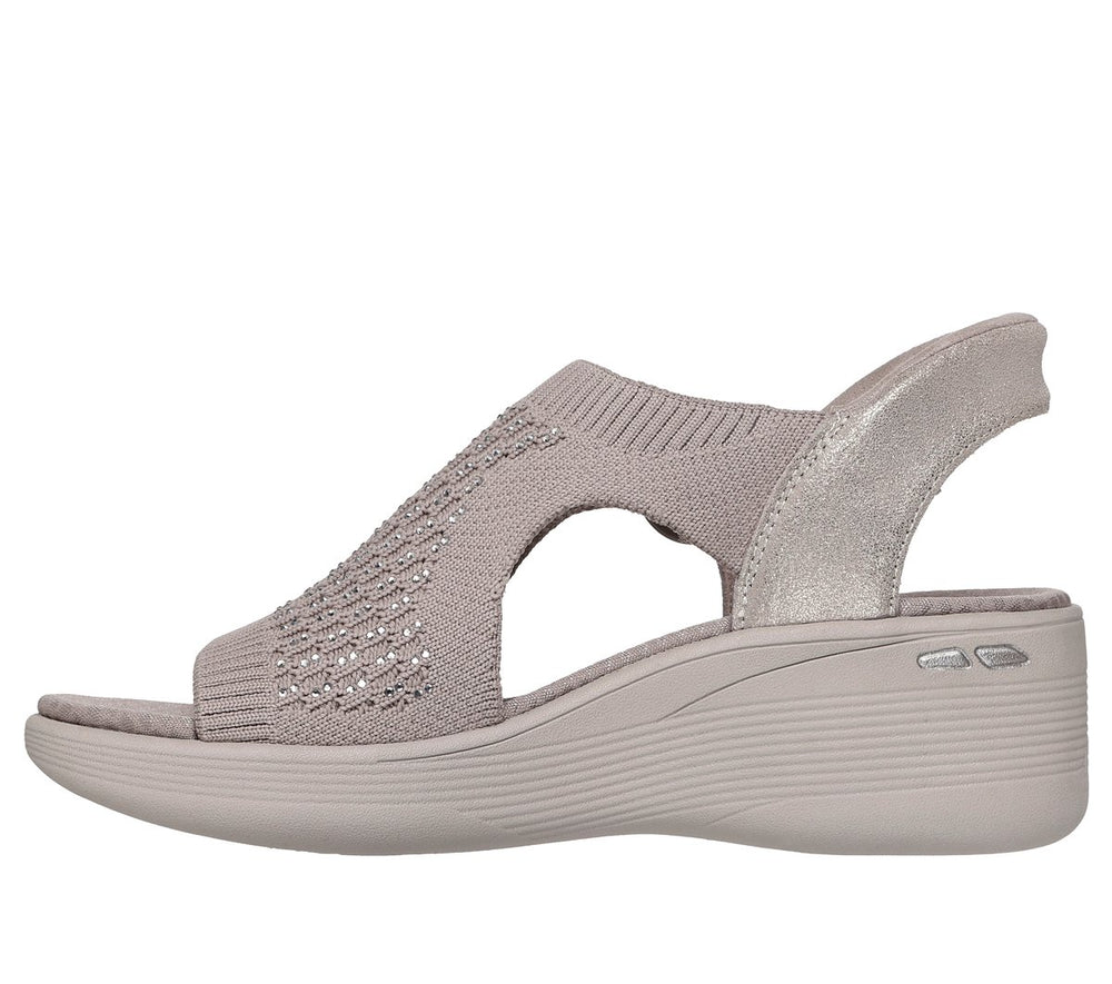Skechers US | Slip-ins Martha Stewart: Pier-Lite - Park Path