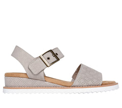 Skechers on sale | BOBS Desert Kiss - Serendipitous