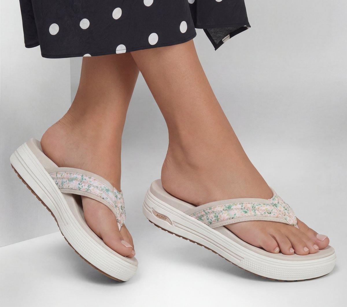 Skechers online | Arch Fit Arcade Sandal - Flora Friends