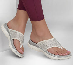 Skechers USA | Summits Sandal - Unmatched Glow