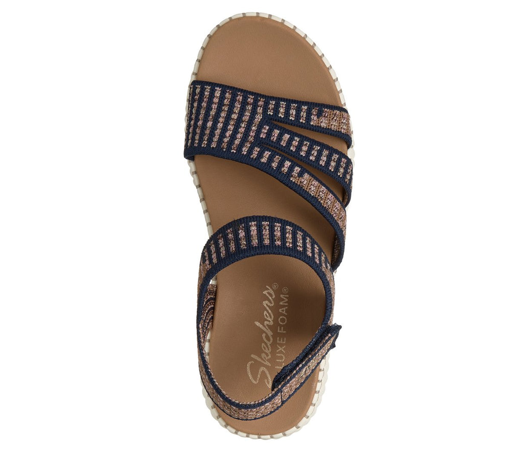 Skechers sale | Wilshire Blvd - Breezy Walk