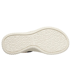 Skechers sale | Wilshire Blvd - Breezy Walk