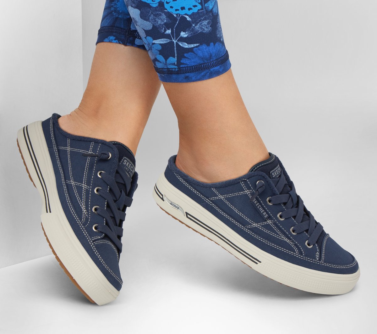 Skechers US | Arch Fit Arcade - Find Ya There